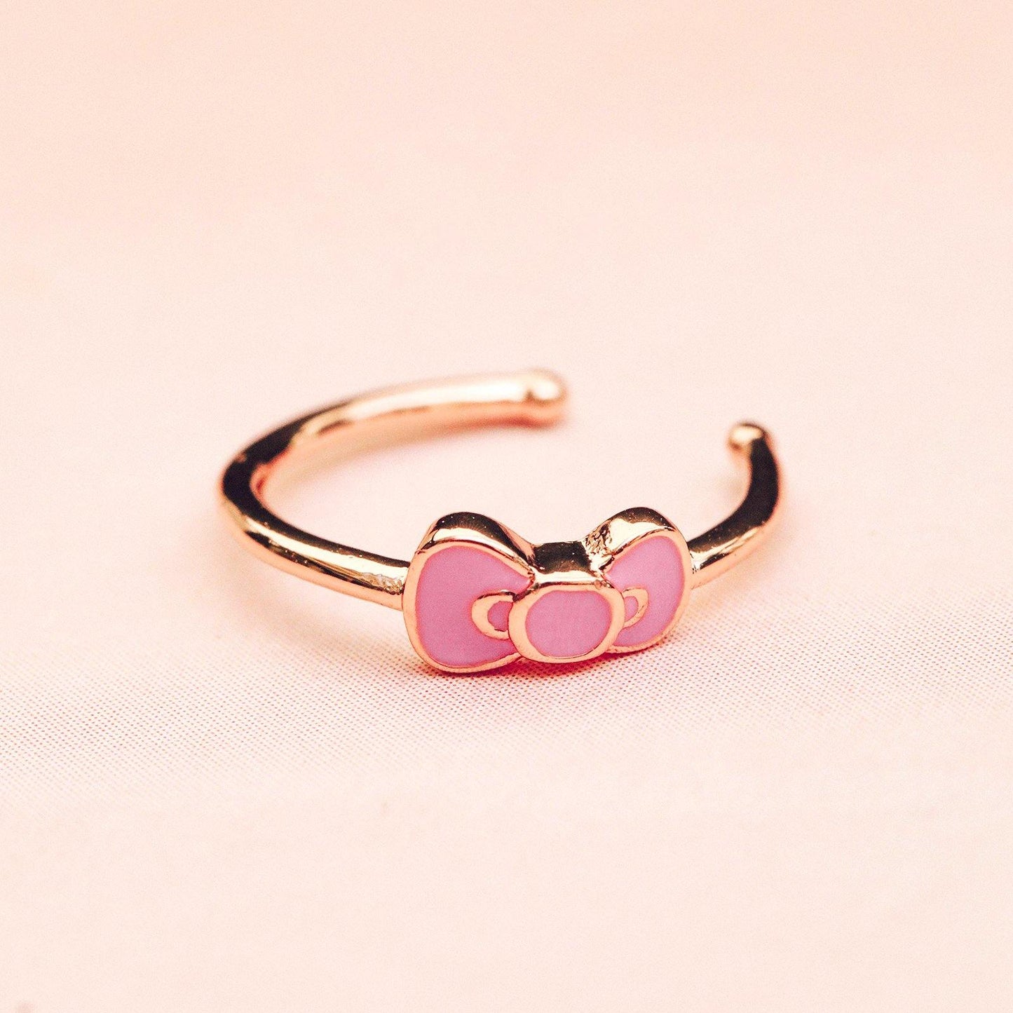 Hello Kitty Bow Ear Cuff