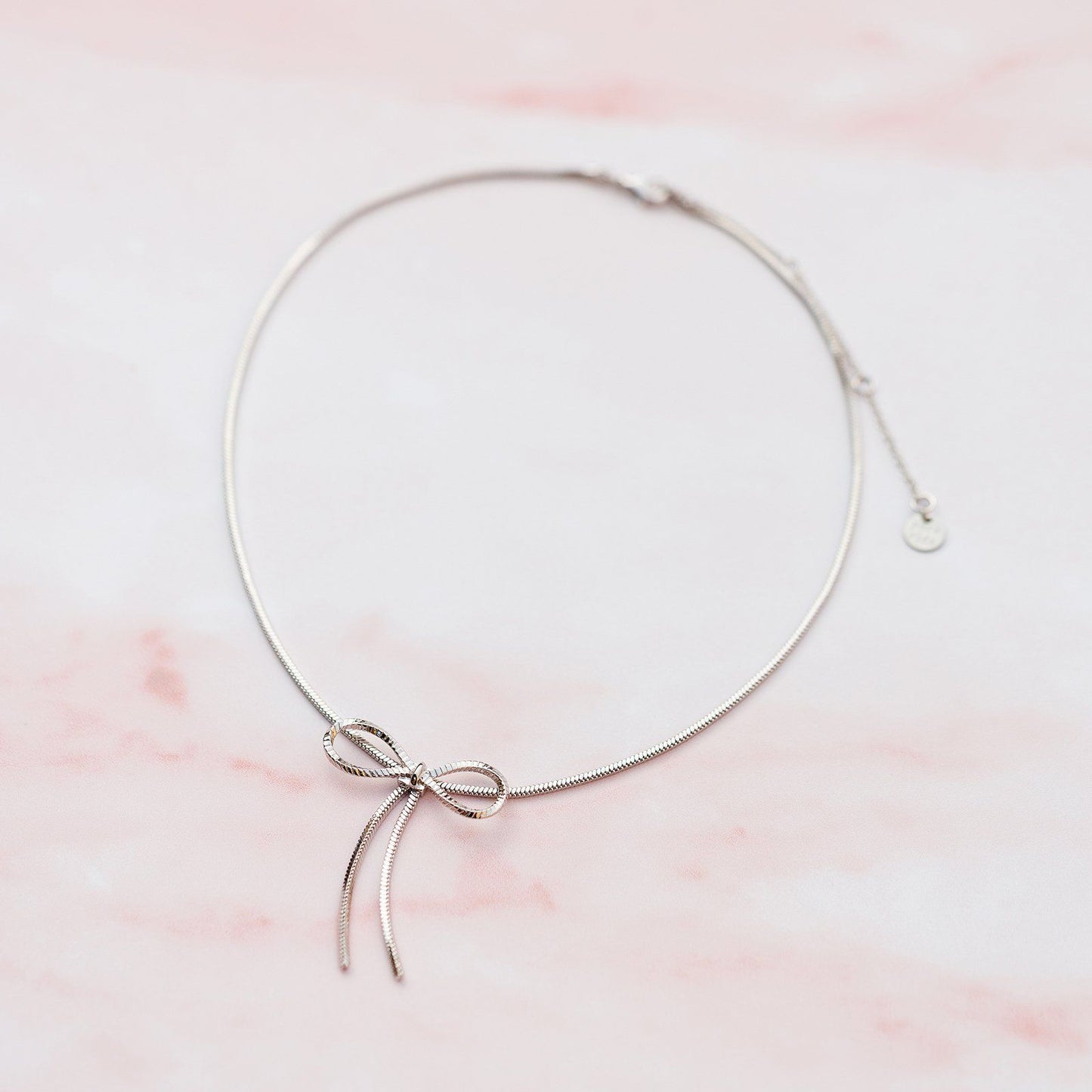 Bow Choker