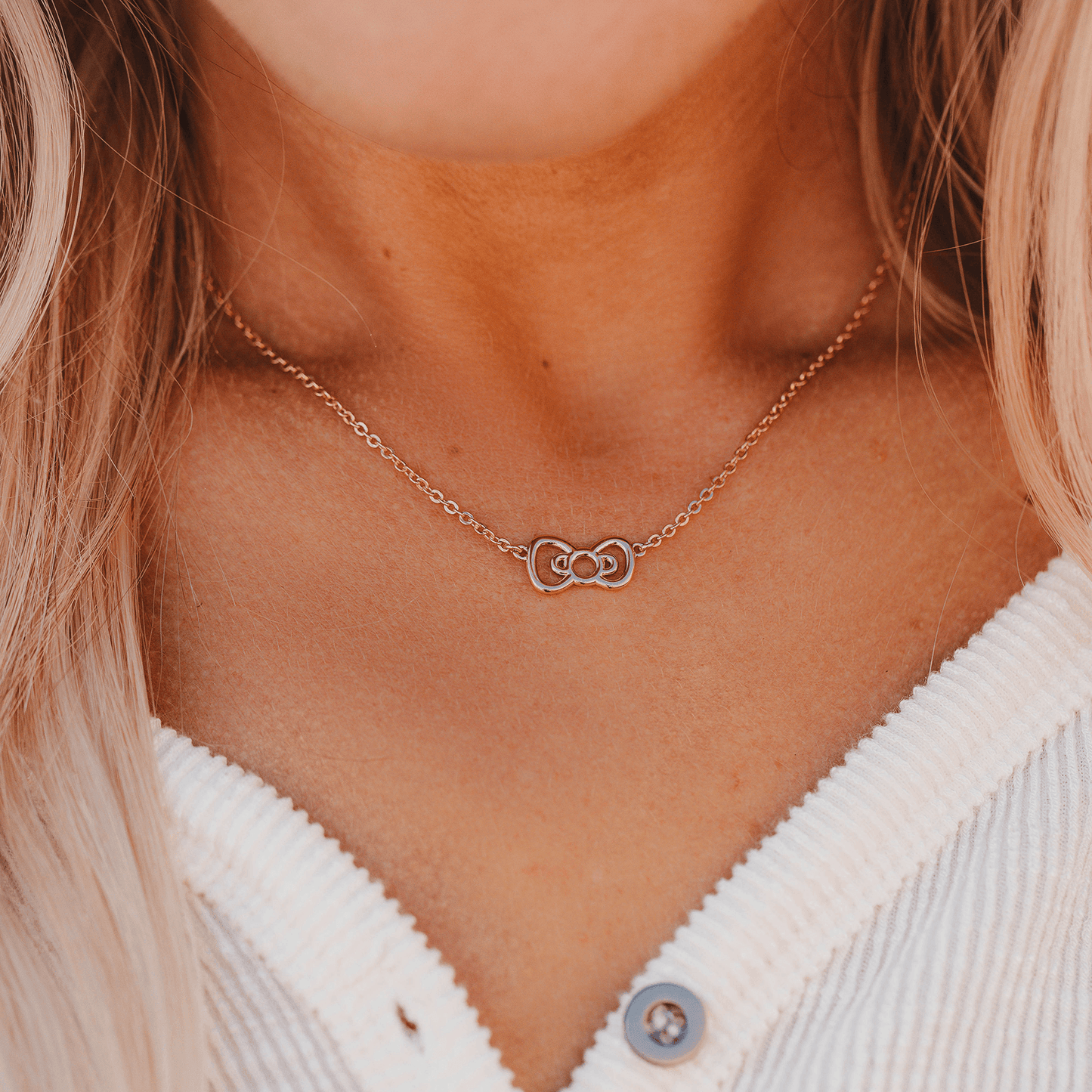 Hello Kitty Bow Choker