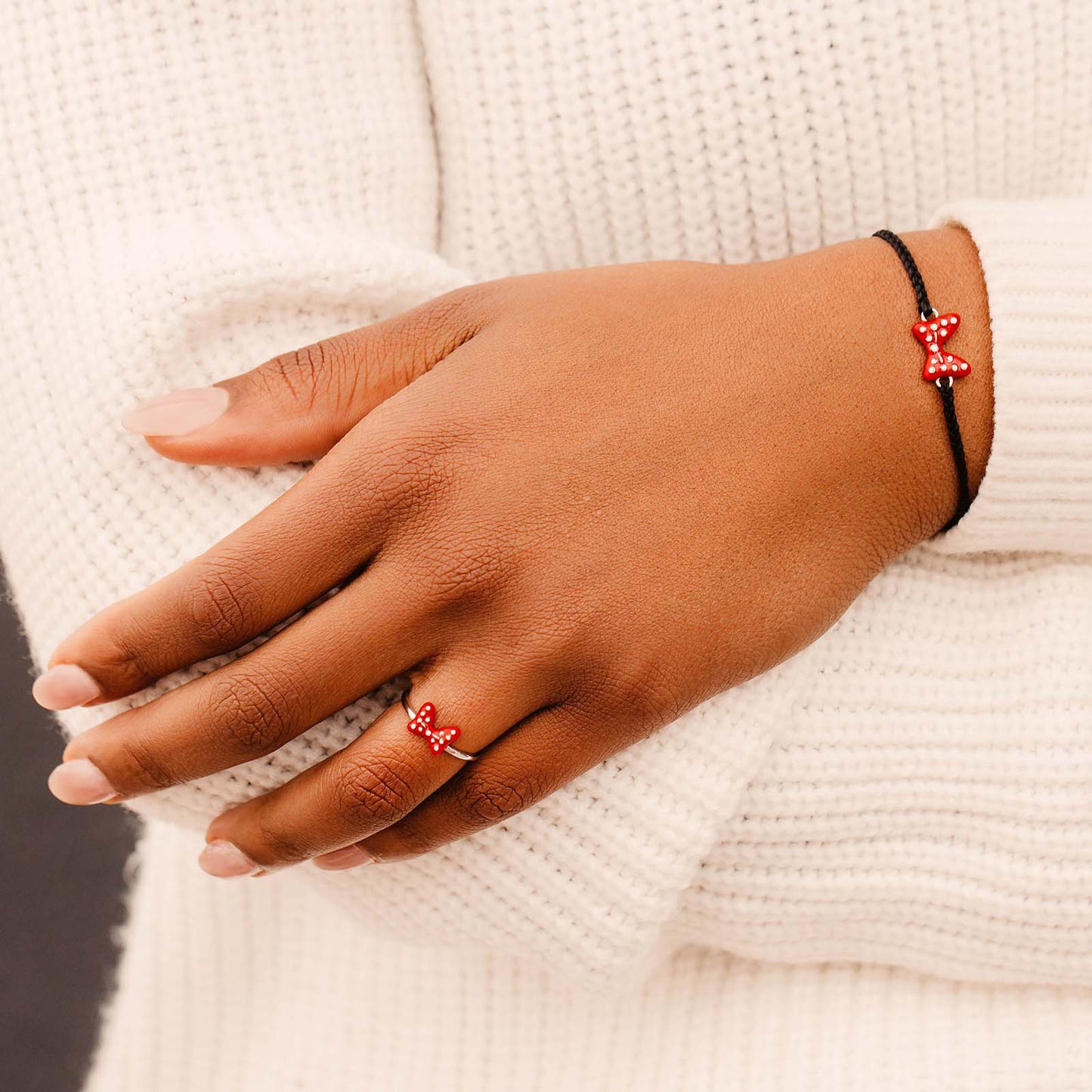 Disney Minnie Mouse Enamel Bow Charm Bracelet