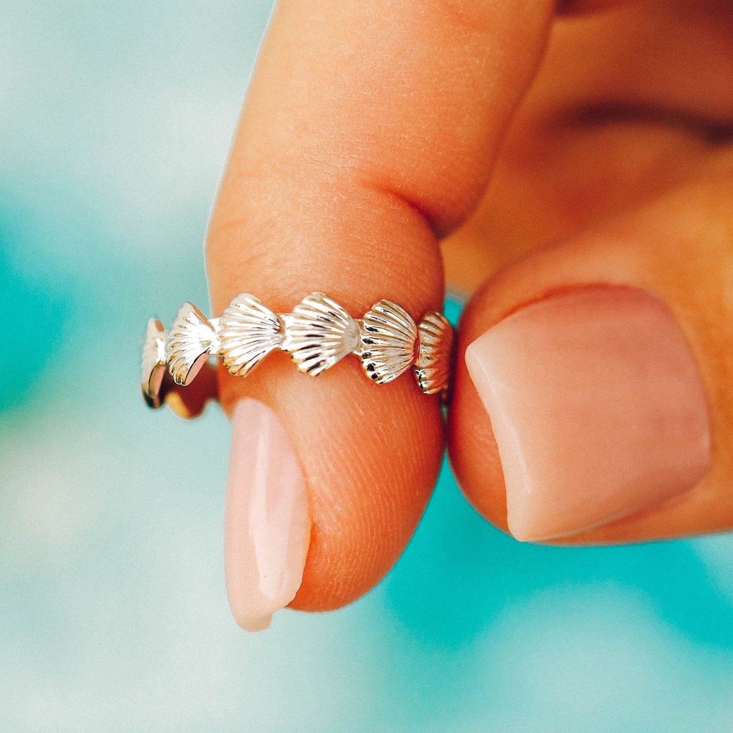 Clam Shell Band Ring