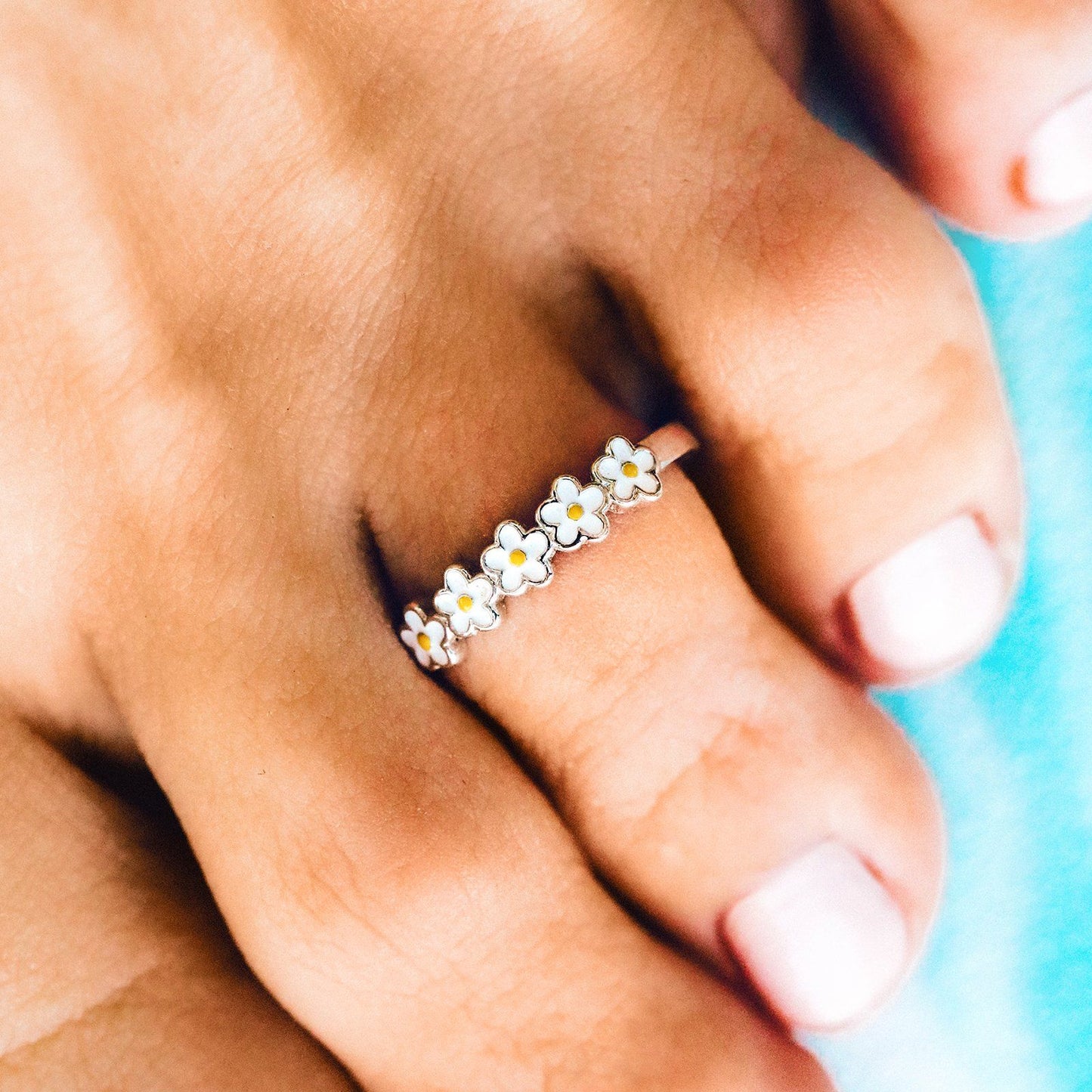 Painted Blooms Toe Ring