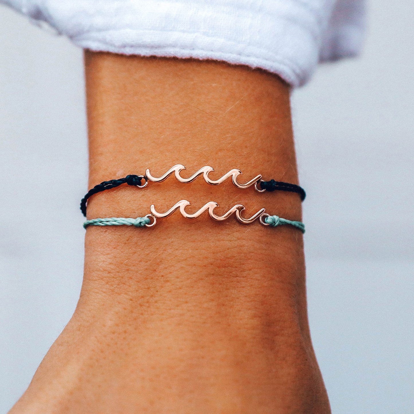 Rose Gold Delicate Wave Bracelet